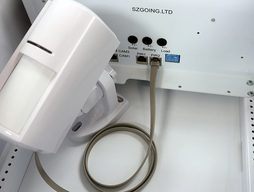 AI human tracking with 30x optical zoom on the BS200-A2P4K30X-1T-FL-HIK PTZ cameras